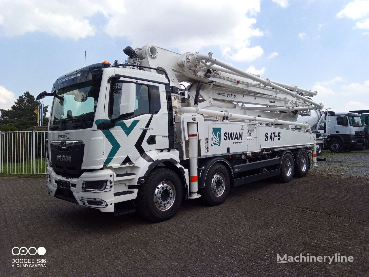 new MAN TGS 35 510 - 47-5 - 47 Meter concrete pump