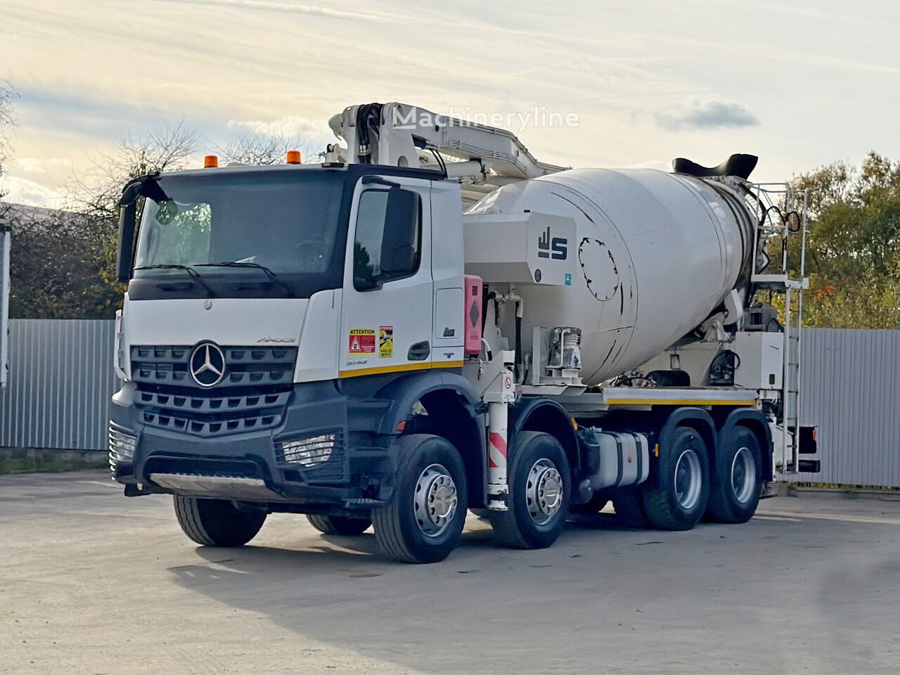 Mercedes-Benz AROCS 3743 * Betonpumpe + FUNK * 8x4 * TOP concrete pump - Machineryline