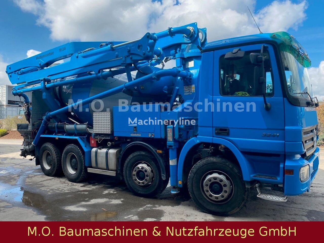 Putzmeister M 24  en el chasis Mercedes-Benz Actros 3241 bomba de hormigón