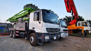 Zoomlion 38m X-5RZ Euro 3 op chassis Mercedes-Benz Actros 3341 betonpomp