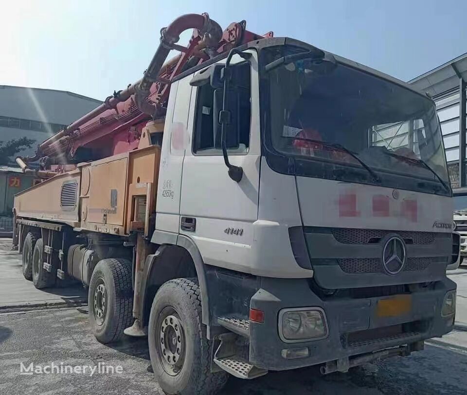 Putzmeister  auf Chassis Mercedes-Benz Actros 4141 Betonpumpe