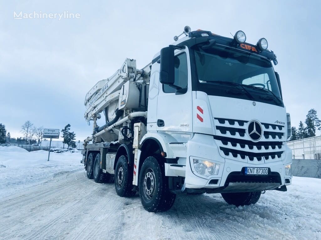 pompe à béton Cifa MK28.4L  sur châssis Mercedes-Benz Arocs 3245