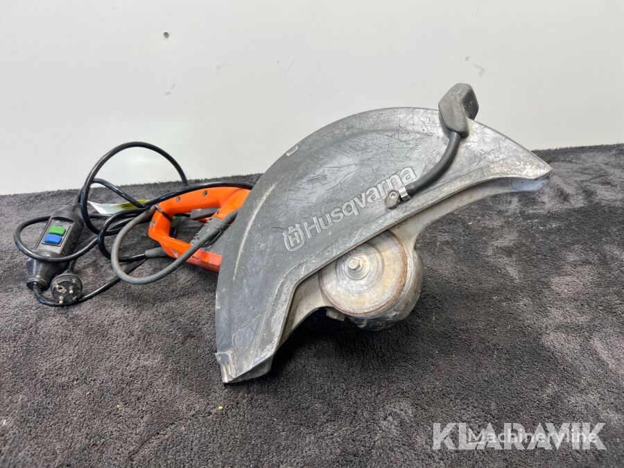 Husqvarna K4000 concrete saw