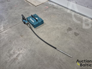 Makita DVR450 concrete vibrator
