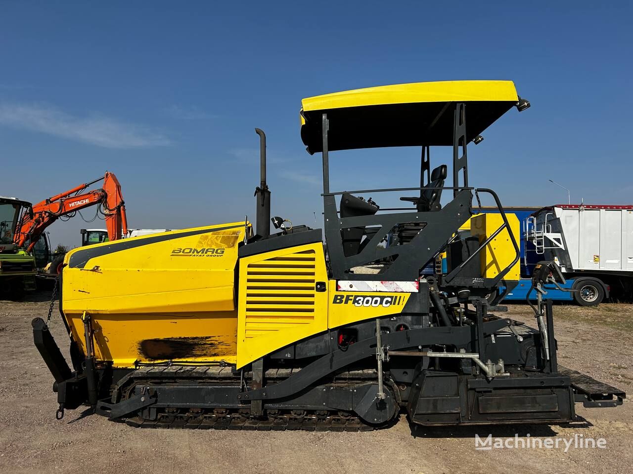 BOMAG BF 300 C lánctalpas aszfaltterítő