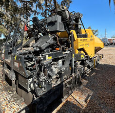 finisor asfalt pe şenile Caterpillar AP555F