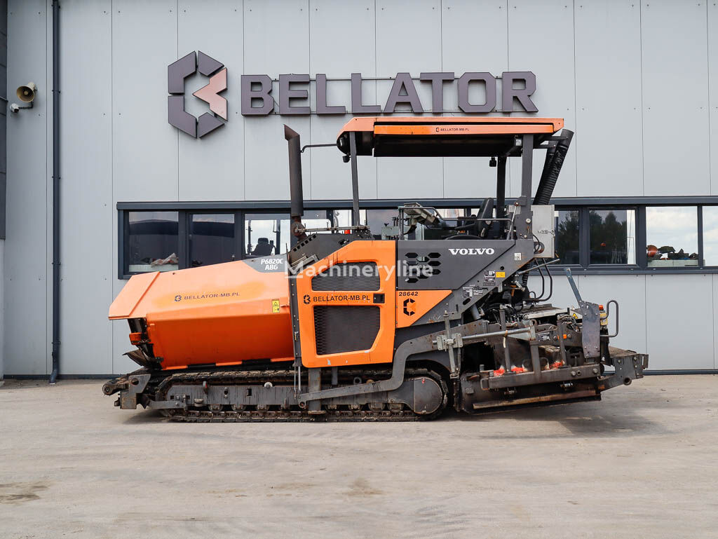 Volvo ABG P6820C crawler asphalt paver