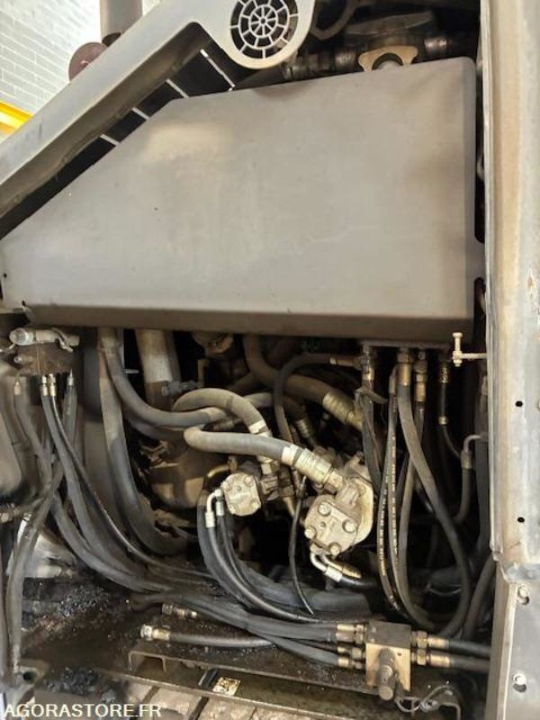 2013 فولفو P6820C-46569673