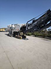 Wirtgen 210 extendedora de cadenas