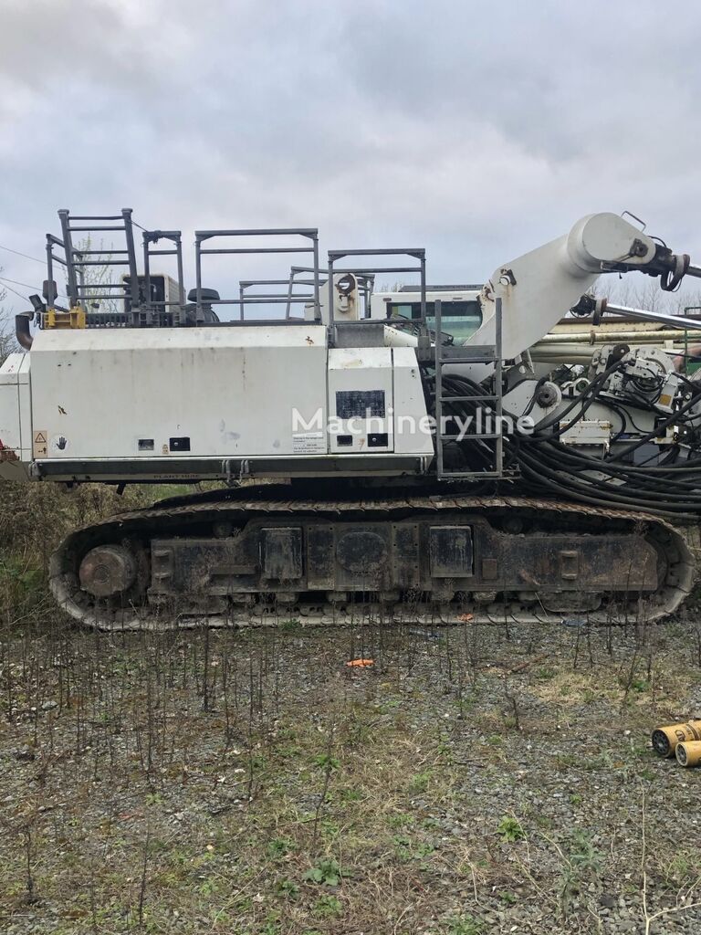Bauer BG 24 drilling rig for sale | Machineryline US Bauer BG 24 drilling rig - Machineryline