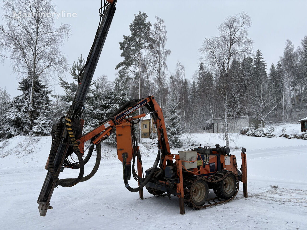 Tamrock Commando 110E + DARDA C12 halkaisulaite Bohrgerät