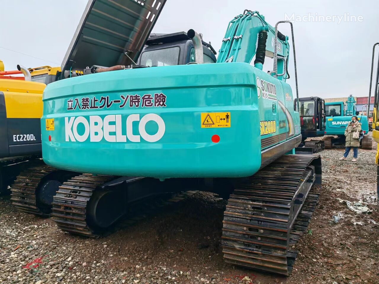 الحفارة ذات القادوس الجبهي Kobelco SK200D