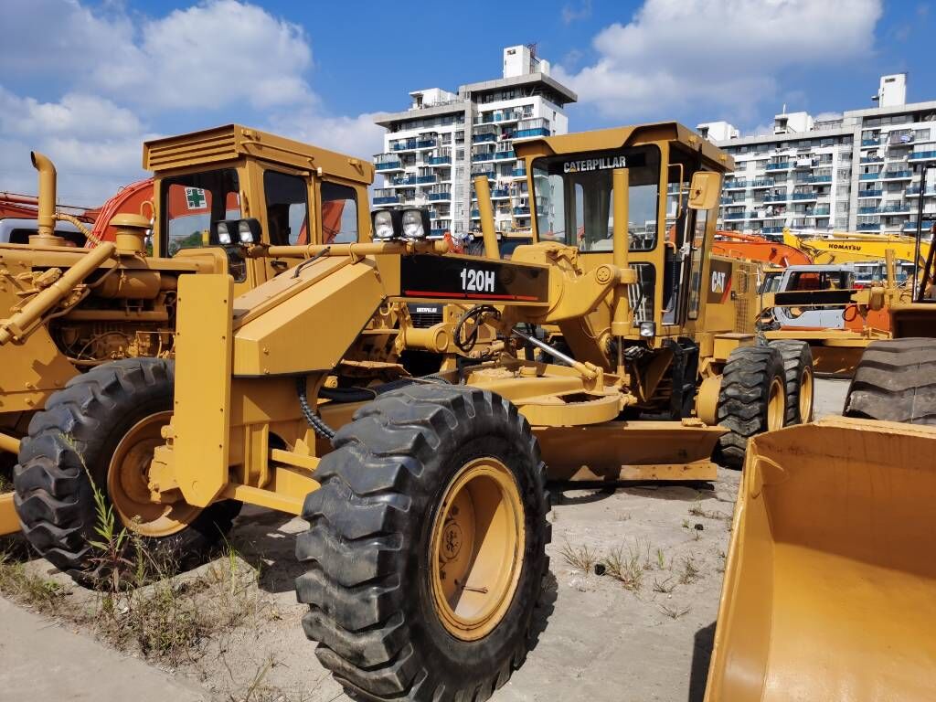 грейдер Caterpillar 120 H