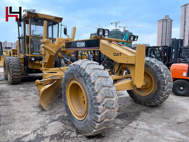 грейдер Caterpillar 120H