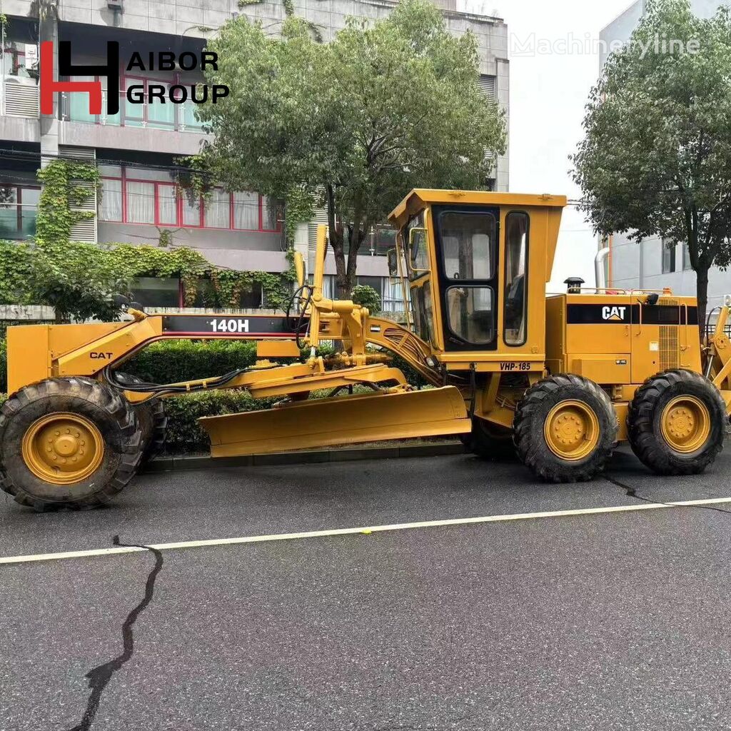 Caterpillar 140H grader