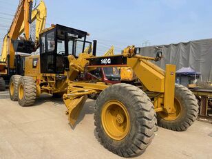 грейдер Caterpillar 140H