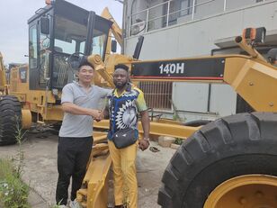 грейдер Caterpillar 140H