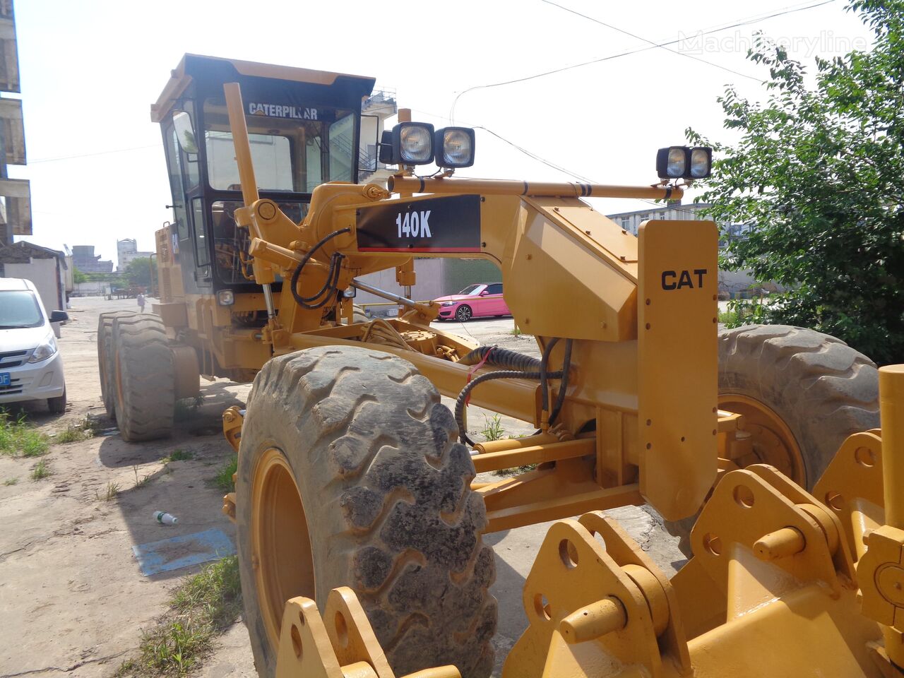 Caterpillar 140K grader