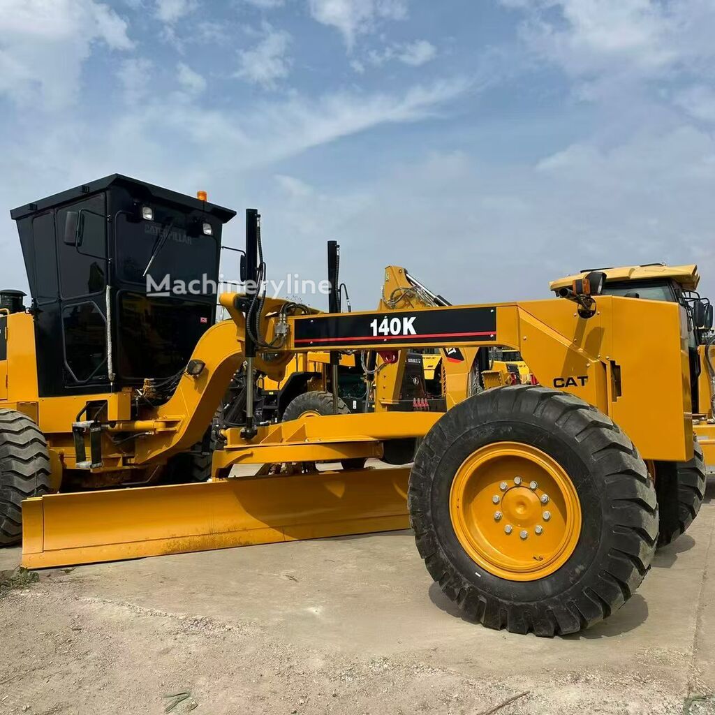 بيع ممهدة الطرق Caterpillar 140K | Machineryline AE ممهدة الطرق Caterpillar 140K - Machineryline