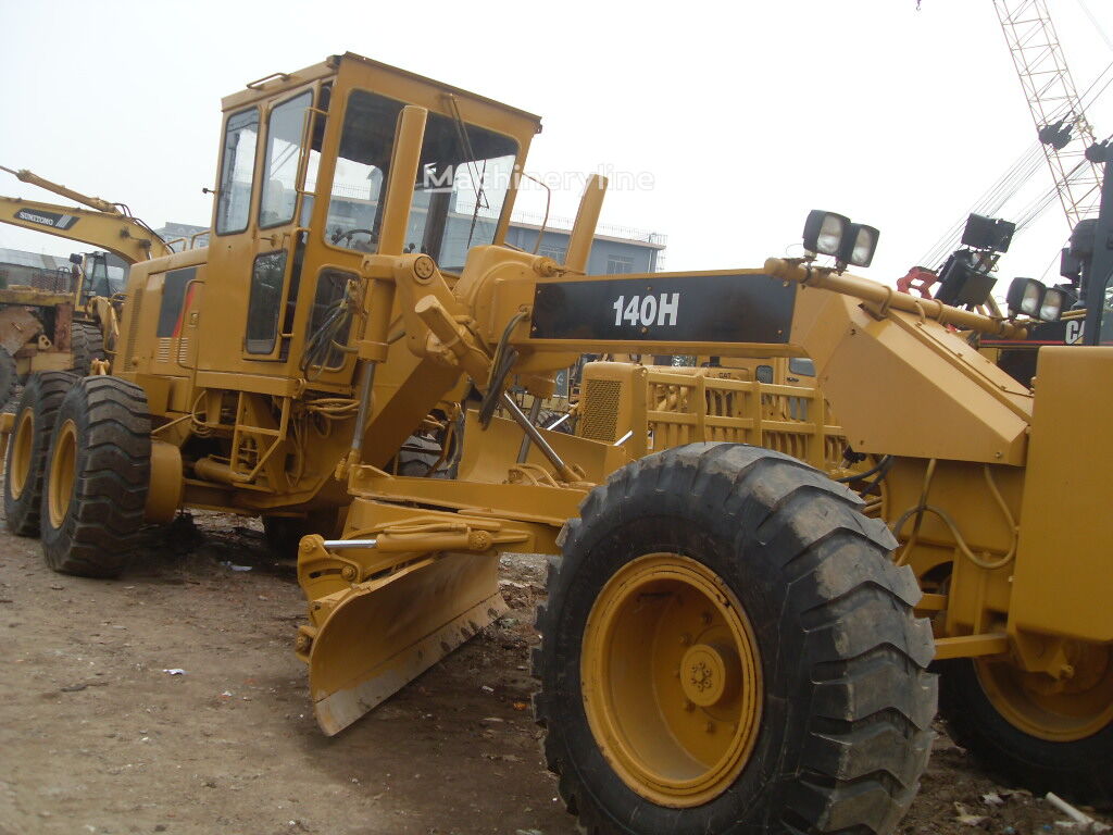 Niveleuse Caterpillar 140K - Machineryline