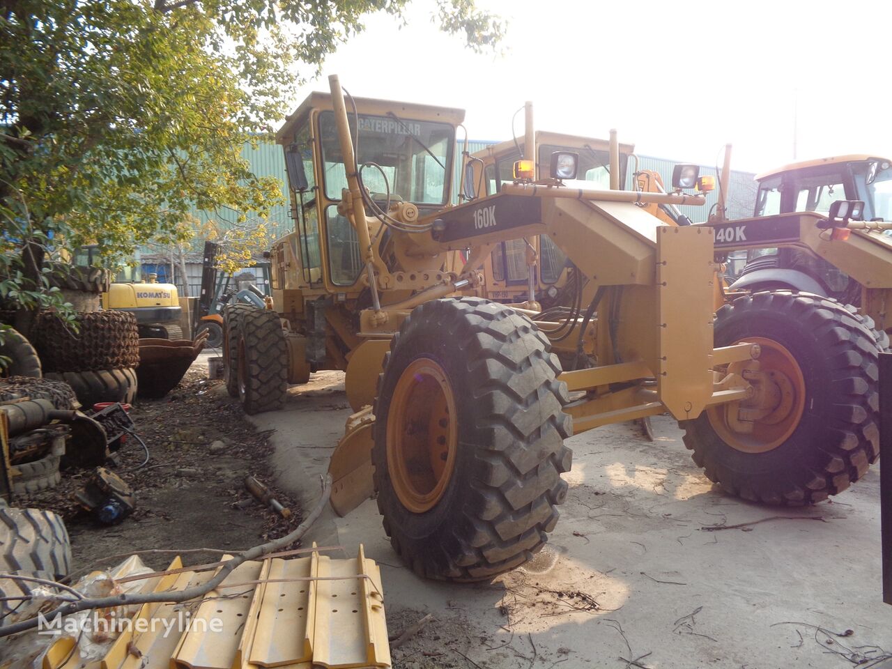 Caterpillar 160K grader