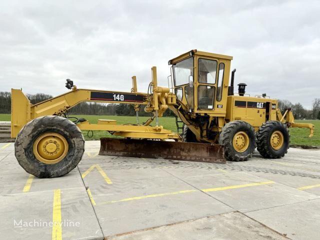 грейдер Caterpillar 16H