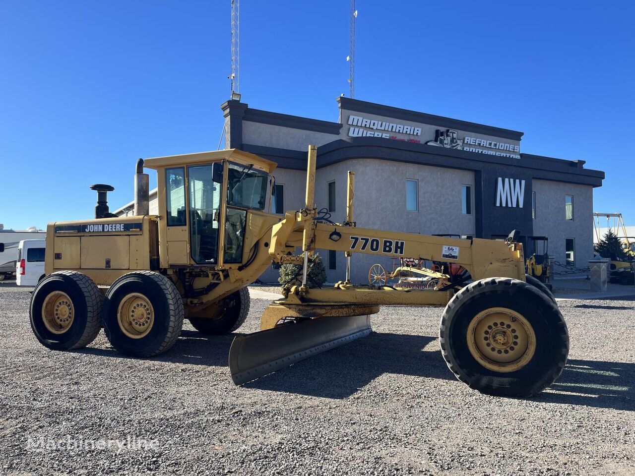 John Deere 770BH gréder