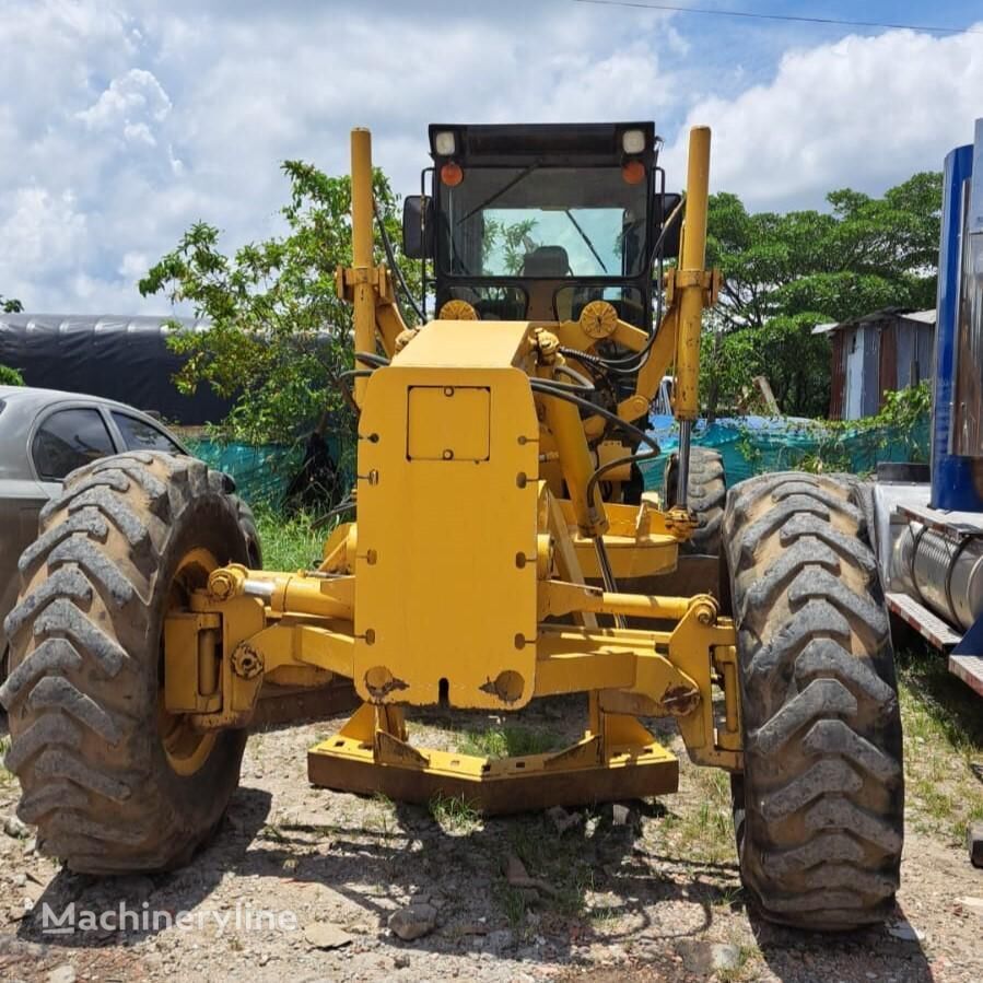 Komatsu GD530-2CY grader