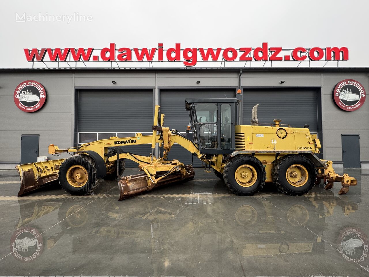 Komatsu GD650A grader