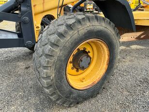 Niveleuse New Holland F 156.6 à vendre - Image 17 | Machineryline SN Niveleuse New Holland F 156.6 | Image 17 - Machineryline