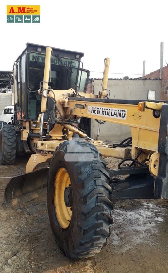 New Holland RG140B grader