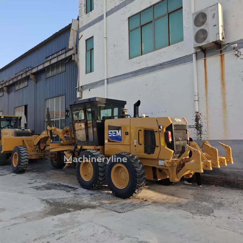 Niveleuse SEM 922F neuve - Machineryline