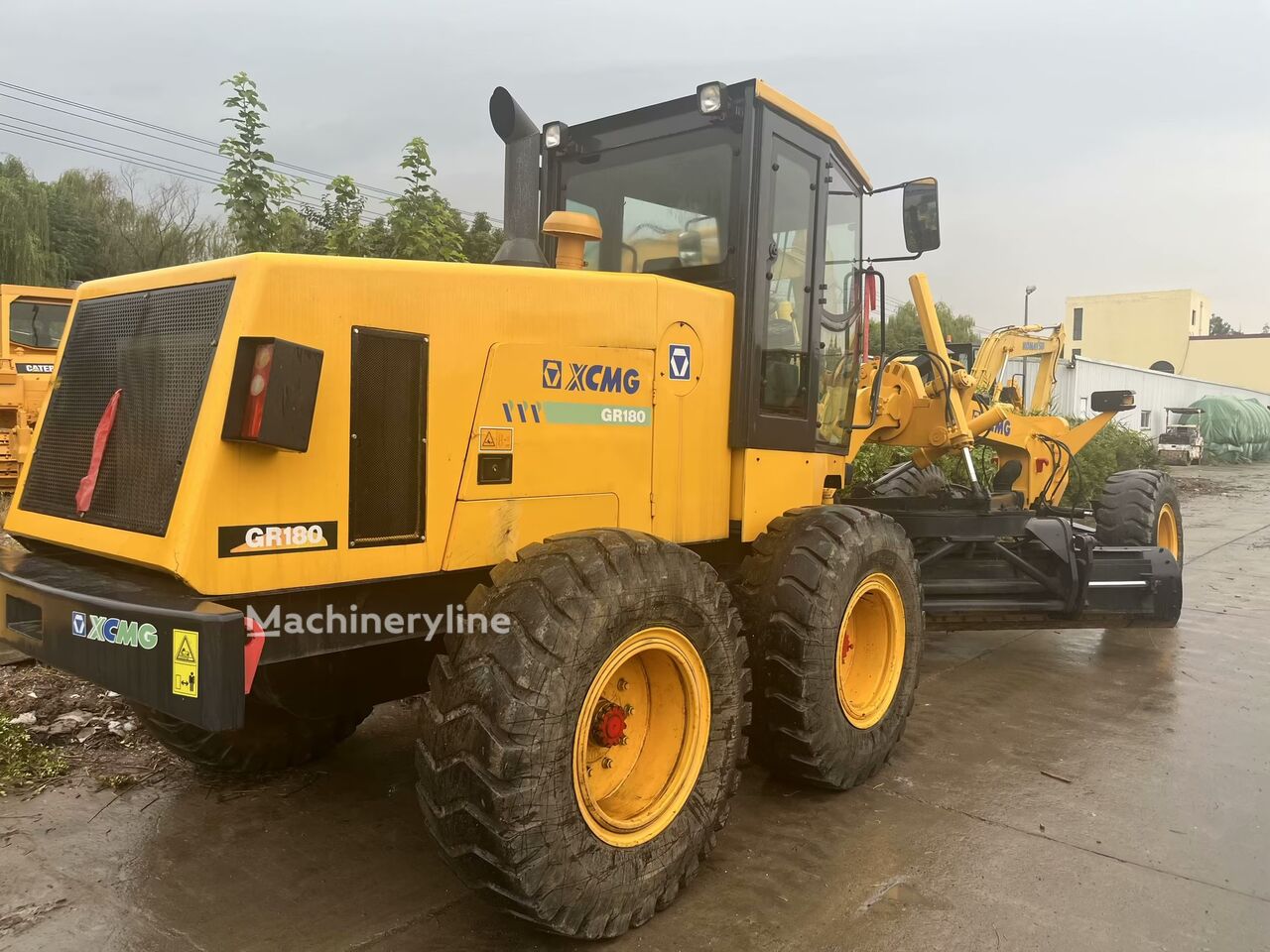 Motoniveladora XCMG GR180 - Machineryline
