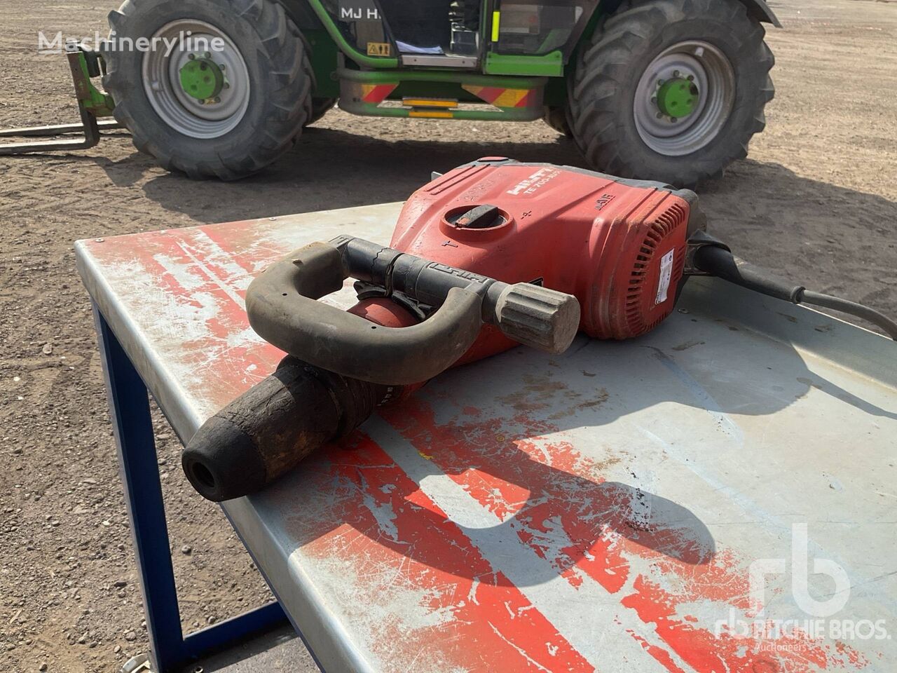 Hilti TE 700AVR jackhammer