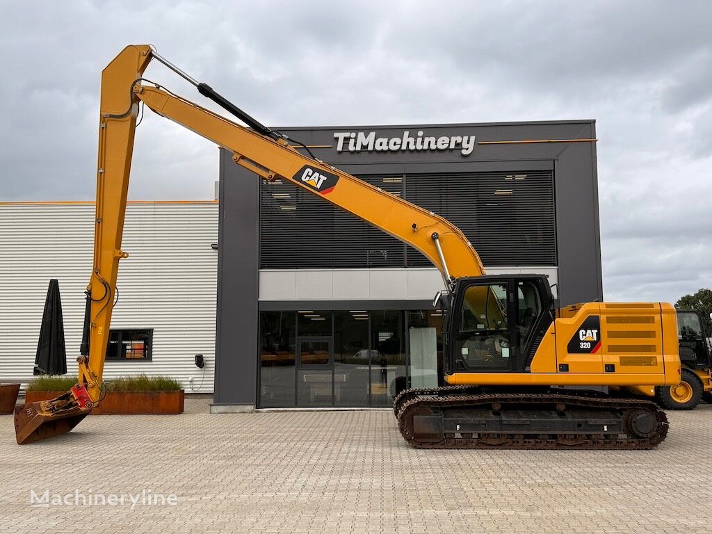 CAT 320 Ditch cleaning / Super long reach long reach excavator