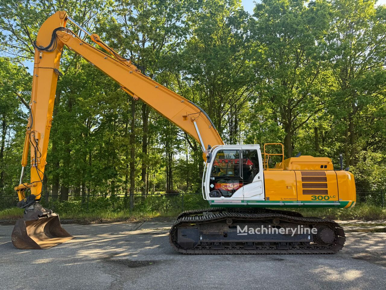Excavatrice à longue portée Hitachi ZX300 LC-6 - Machineryline