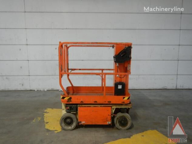 JLG 1230ES mast climbing platform