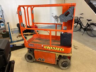 JLG 1230ES  mast climbing platform