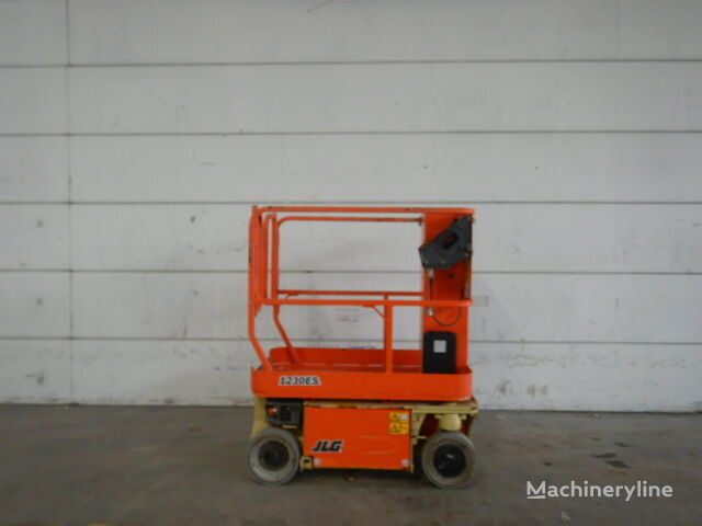 JLG 1230ES - V36929 mastelift