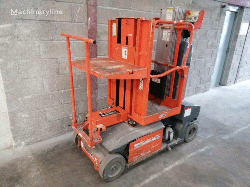 JLG TOUCAN DUO mast climbing platform