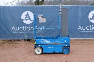 Skyjack SJ12 マスト昇降プラットフォーム