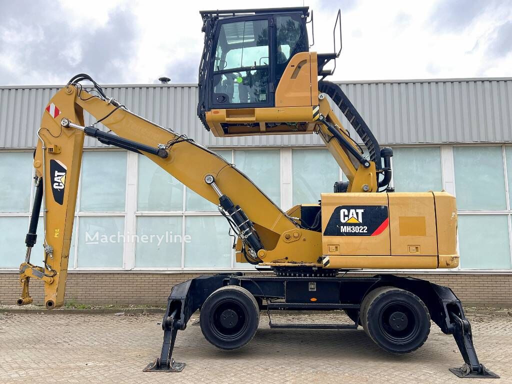 Caterpillar CAT MH3022 2015 CE material handler