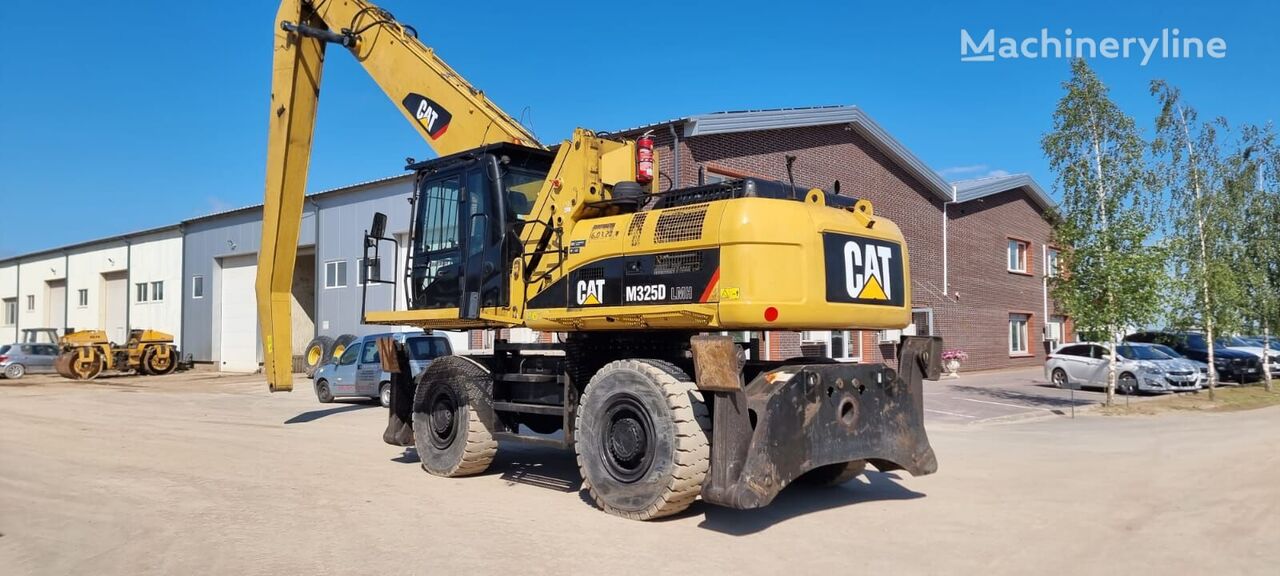 pelle de manutention Caterpillar M 325D LMH