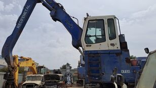 Liebherr A904 material handler