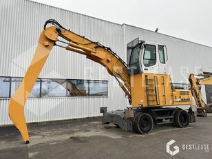 Liebherr A904C Litronic material handler