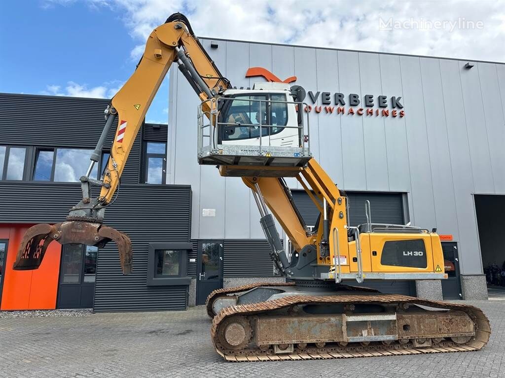 Liebherr LH 30 C material handler