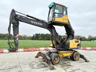 Volvo EW160C material handler