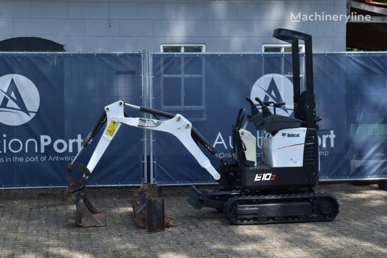 Bobcat E10Z mini excavator