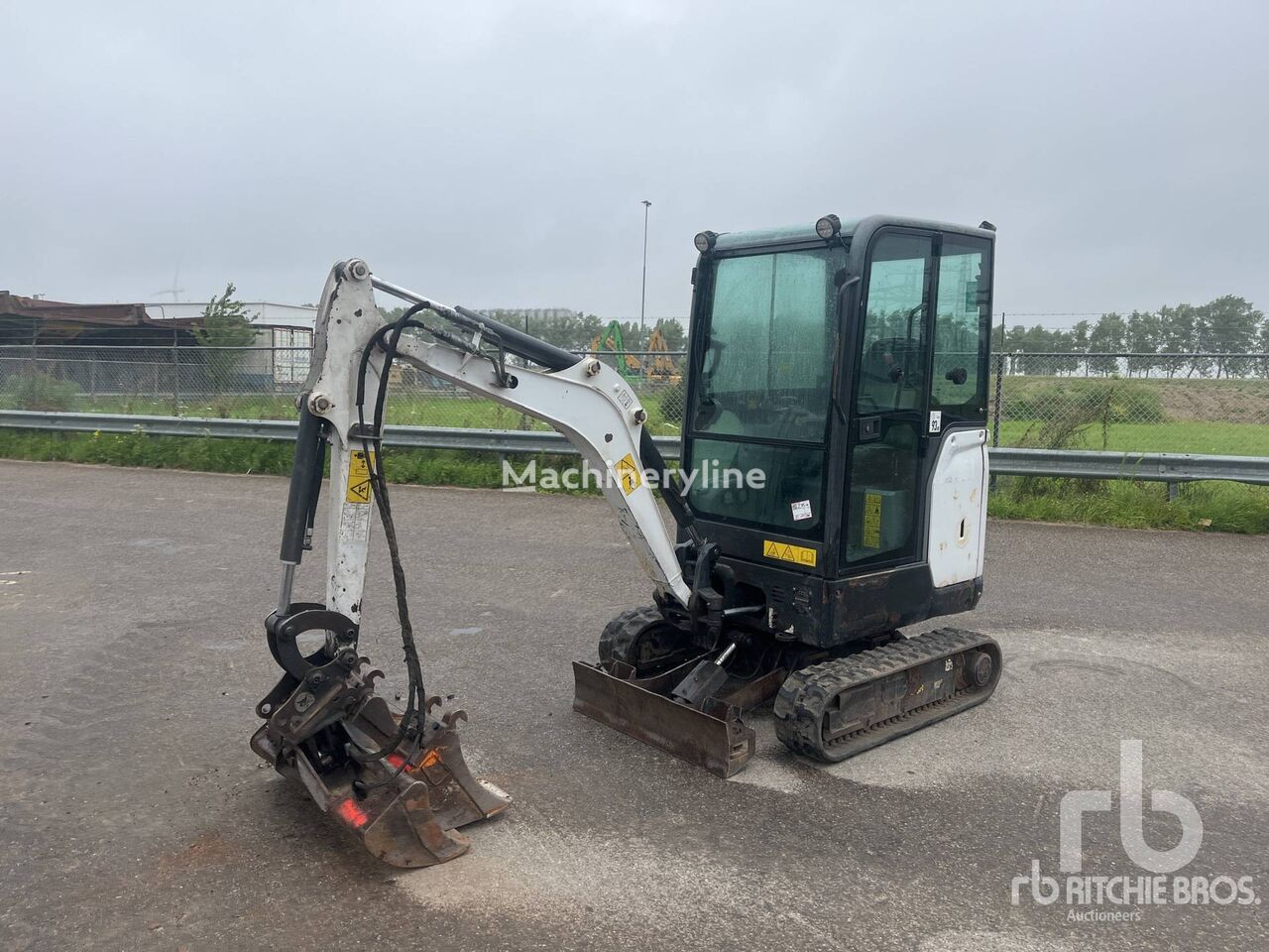 Bobcat E19 minigraver