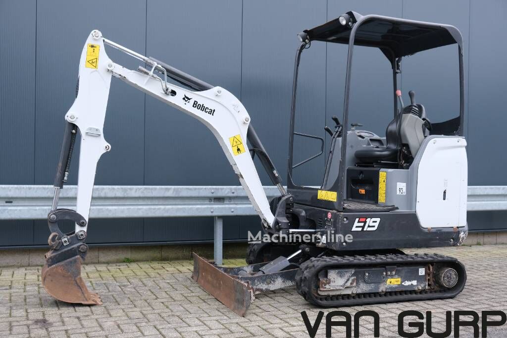 Bobcat E19 Canopy | 2020 | 1272h mini excavator